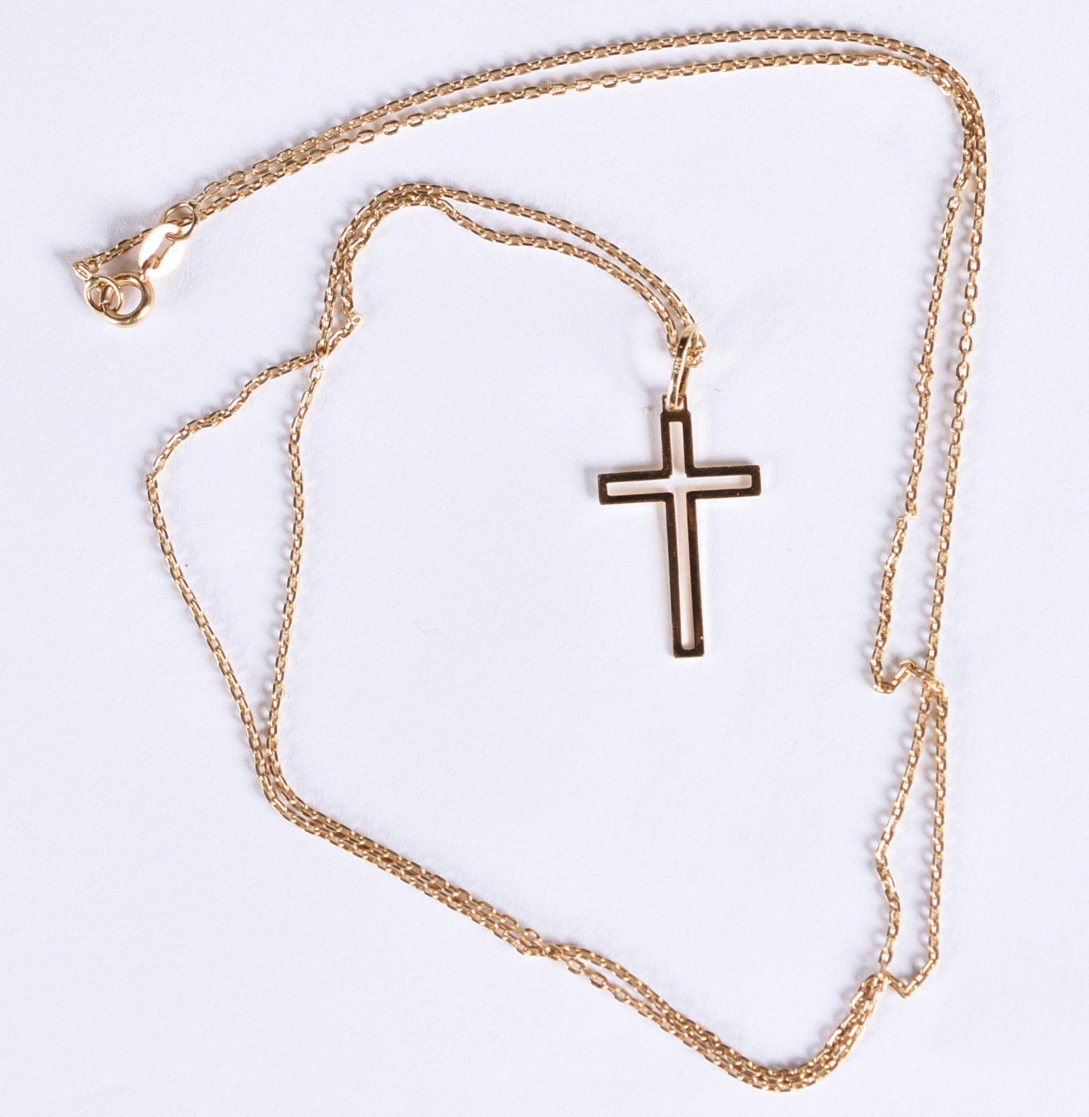 Colar de ouro 18 k com cruz vazada (Por motivos de segurança a peça... - foto 4 de 5
