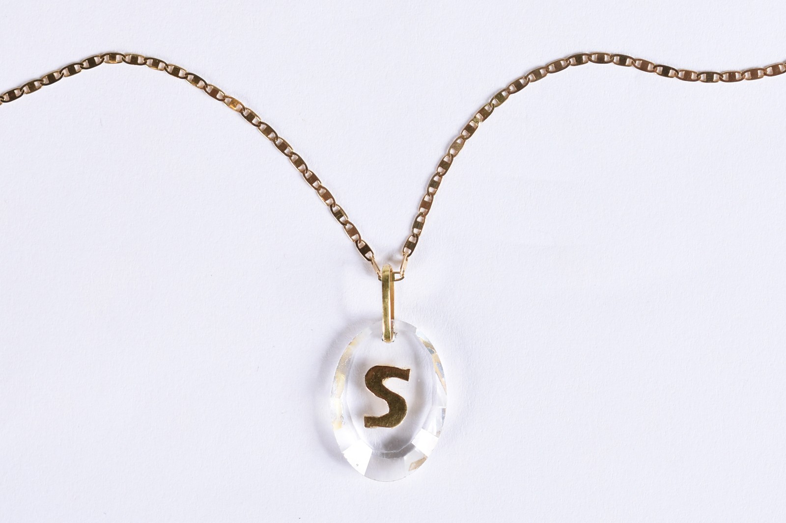 Colar de ouro 18k, contraste 750 com pingente com a inicial "S" (Por... - foto 1 de 5