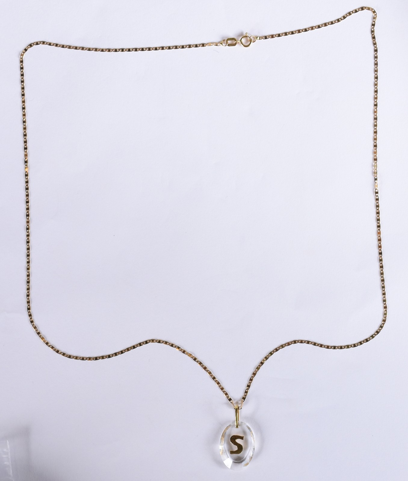 Colar de ouro 18k, contraste 750 com pingente com a inicial "S" (Por... - foto 2 de 5