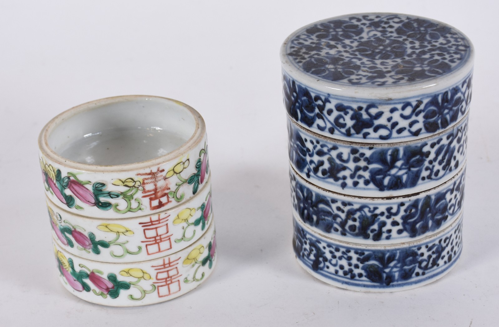 Conjunto com sete pequenos bowls de antiga porcelana chinesa, sendo 4... - foto 3 de 6