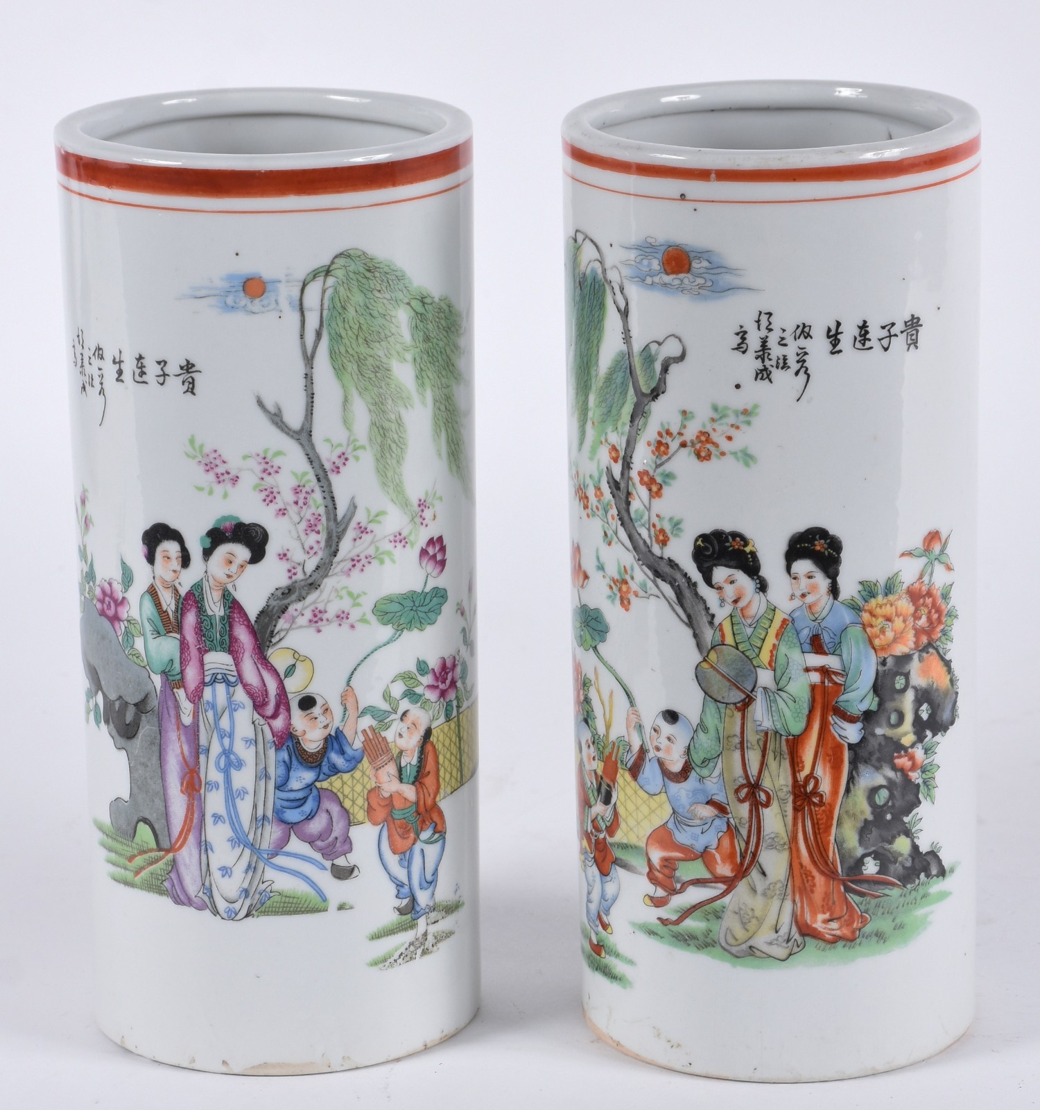 Par de antigos vasos de porcelana chinesa, feitio cilíndrico... - foto 1 de 6