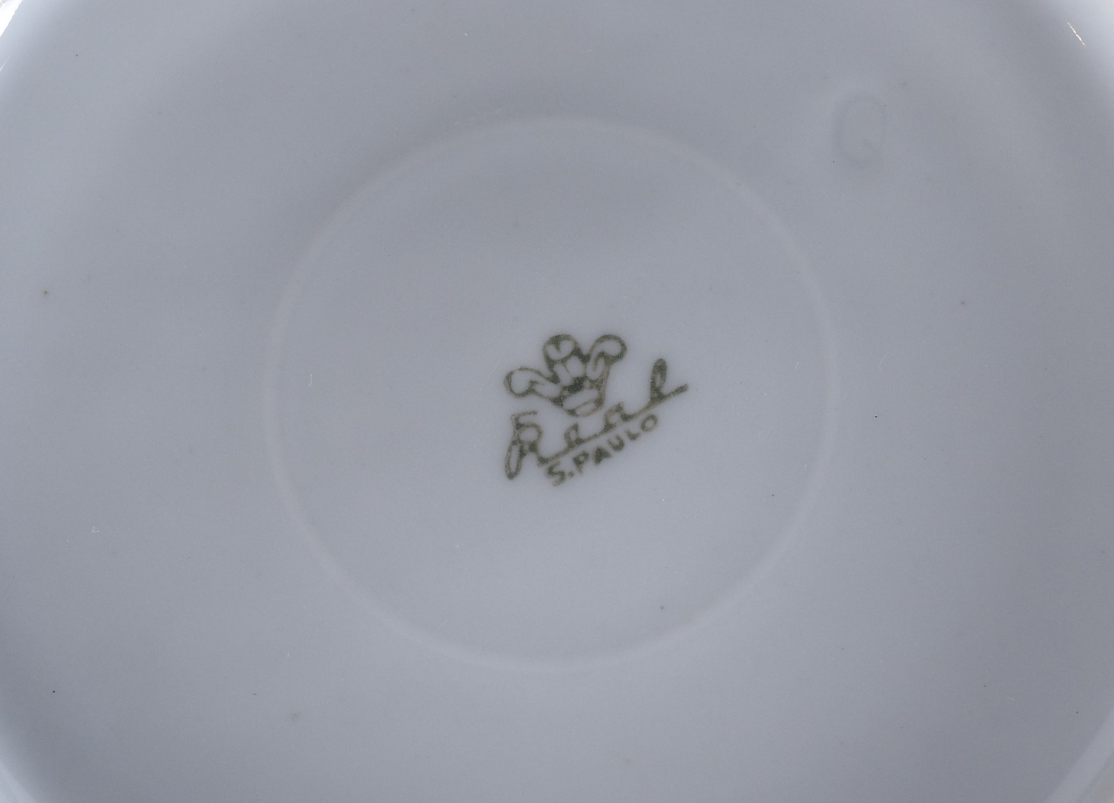 Serviço de jantar de porcelana Real, decorado com flores e ramos... - foto 6 de 6