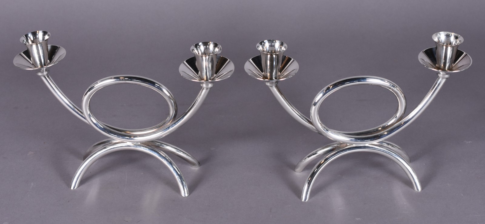 Par de candelabros para 2 velas cada de prata peruana Sterling 925... - foto 2 de 4