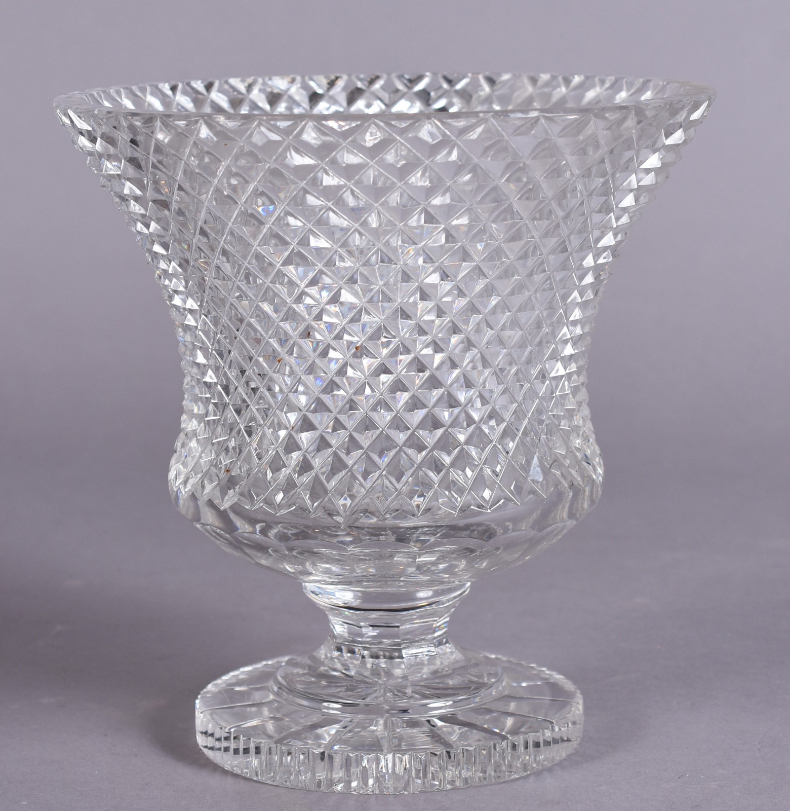 Vaso de cristal europeu lapidação "bico de jaca". - foto 1 de 3