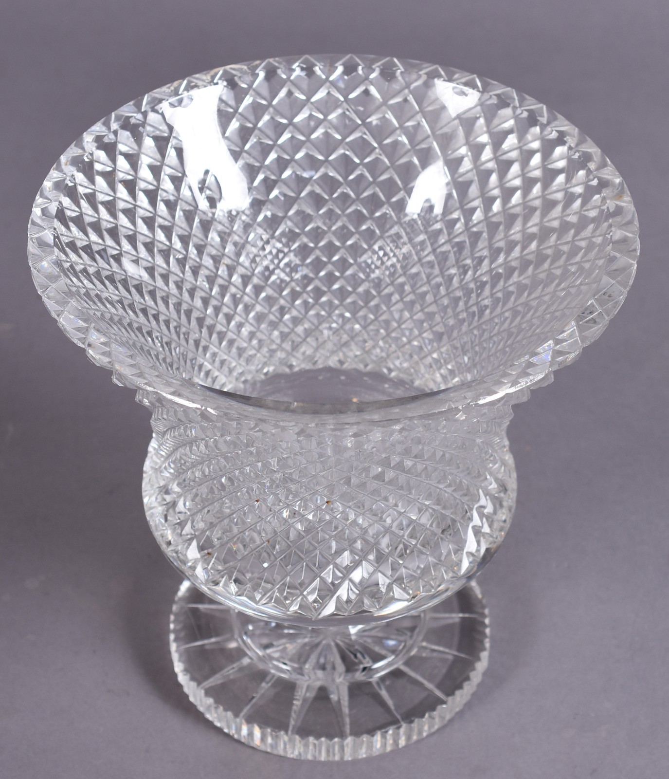 Vaso de cristal europeu lapidação "bico de jaca". - foto 2 de 3