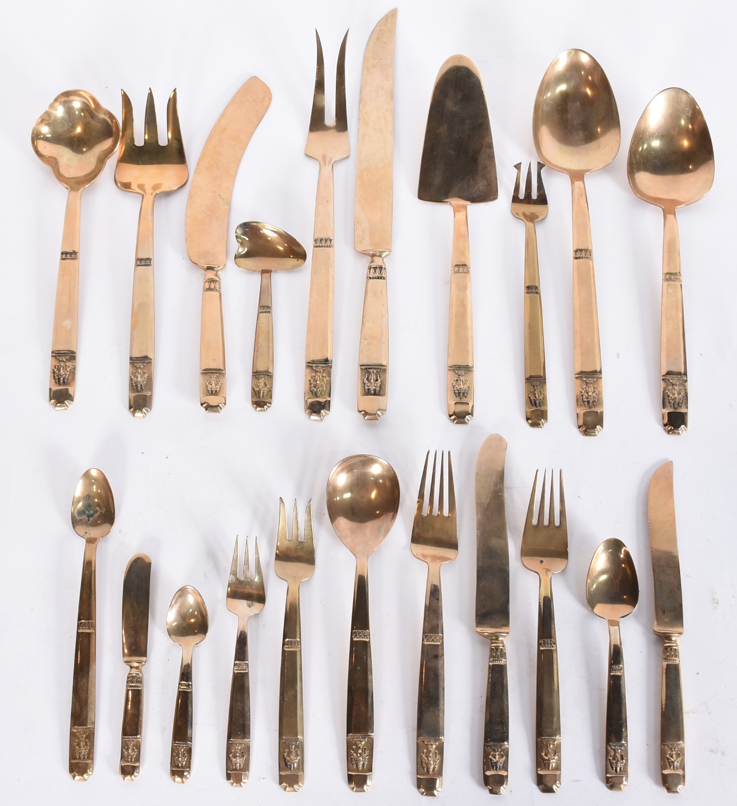 Móvel faqueiro chinês de madeira nobre com faqueiro de metal dourado... - foto 7 de 10