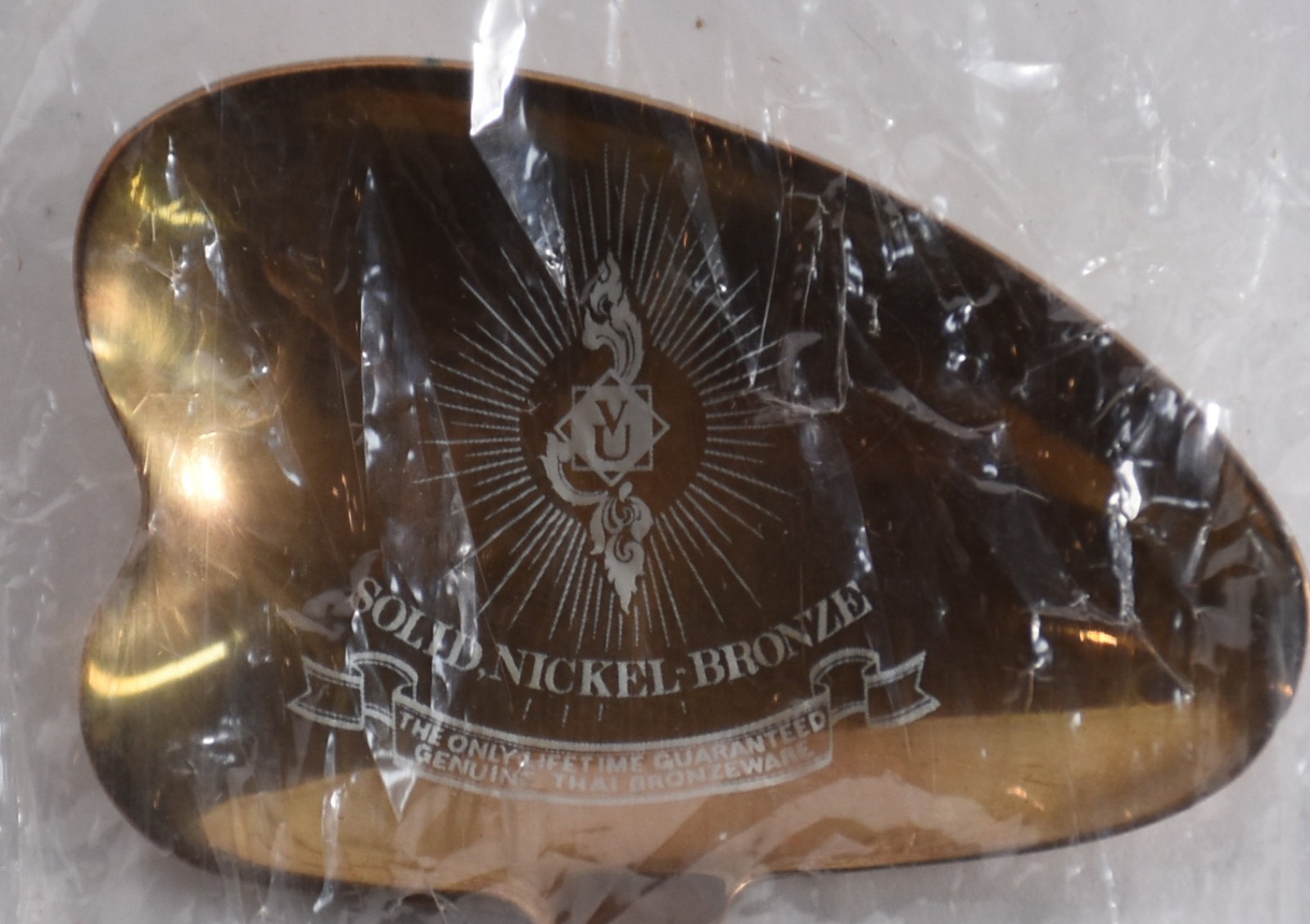 Móvel faqueiro chinês de madeira nobre com faqueiro de metal dourado... - foto 10 de 10