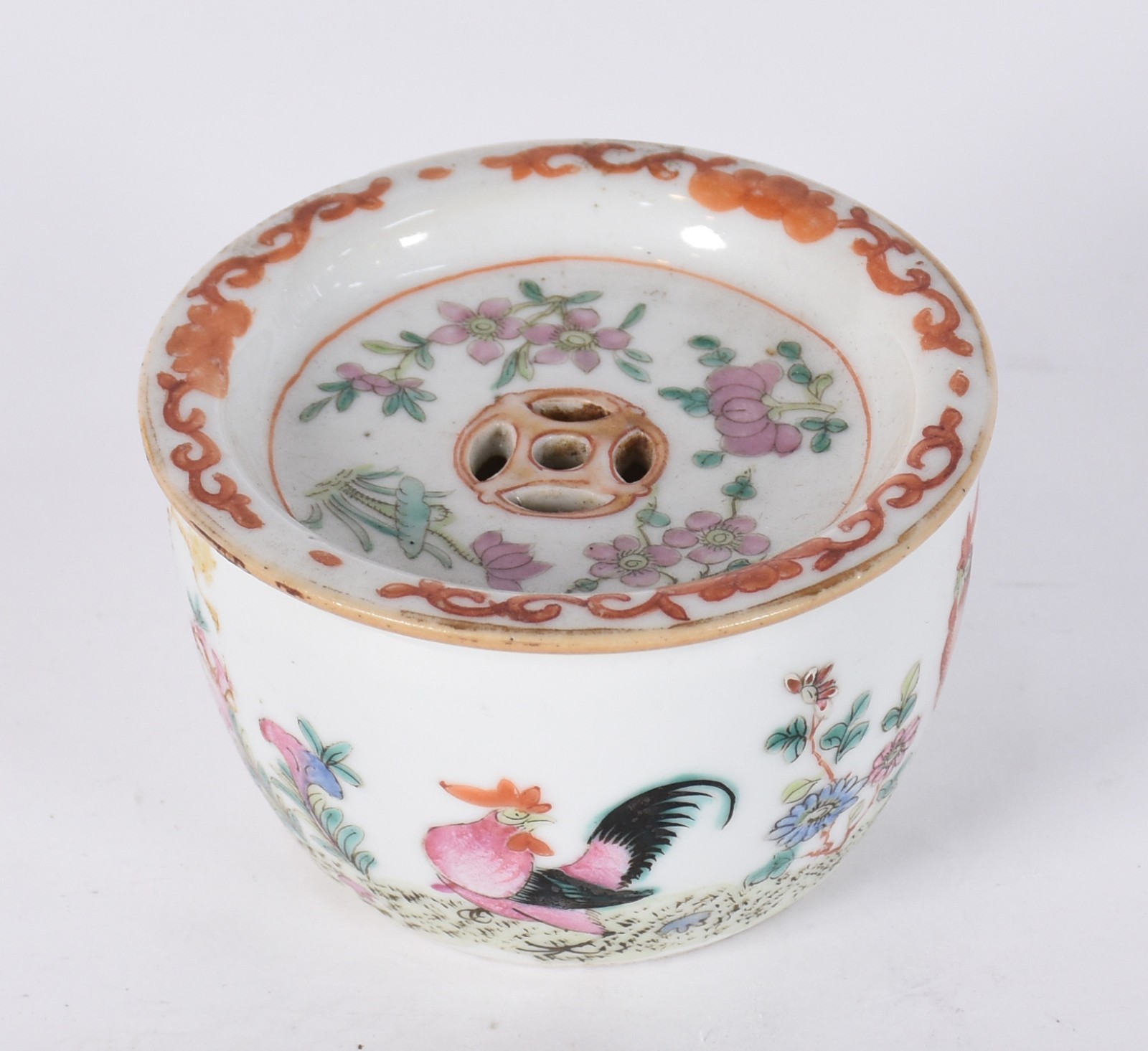Pequeno e antigo bowl de porcelana oriental decorada com galos e... - foto 2 de 5