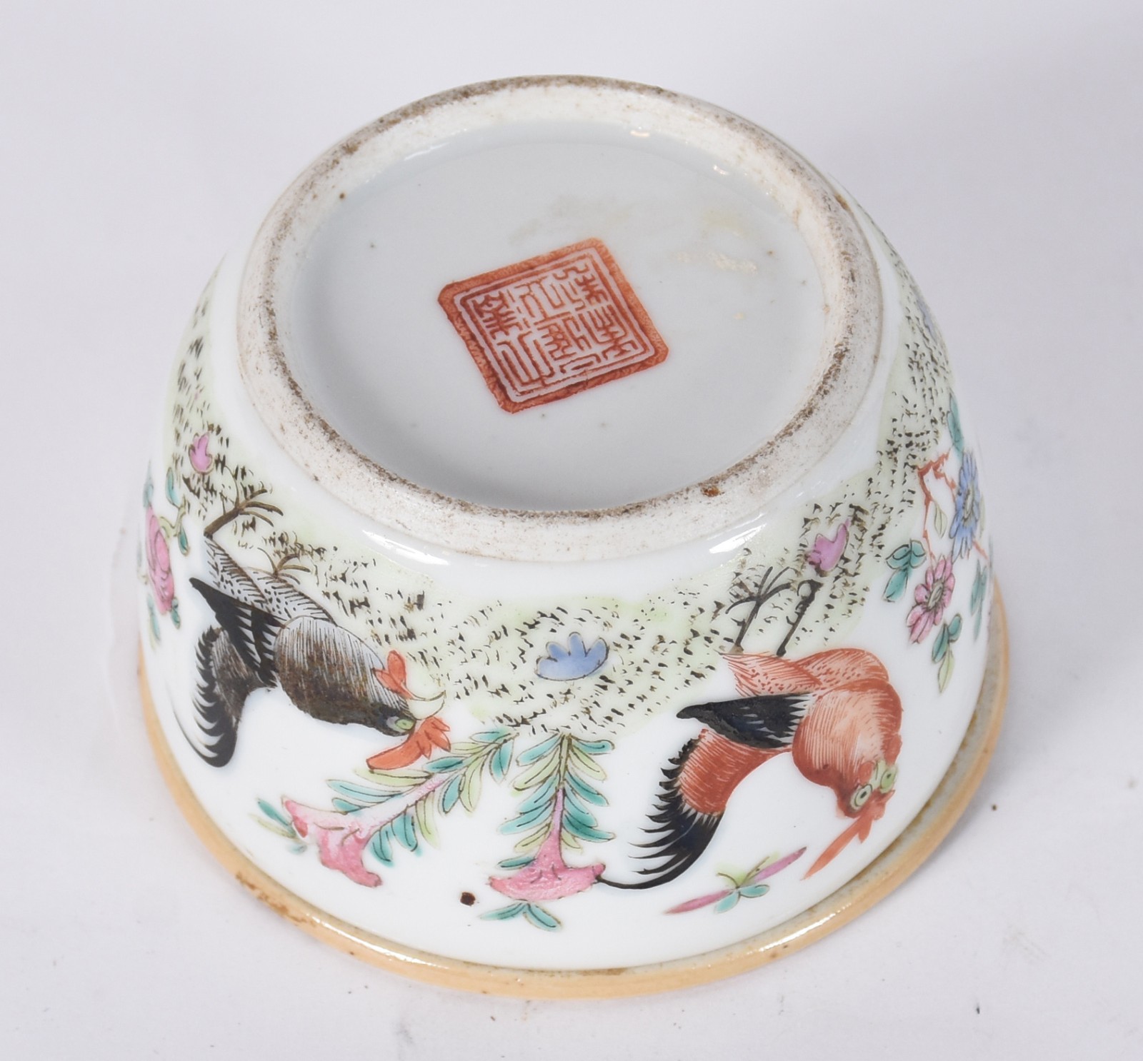 Pequeno e antigo bowl de porcelana oriental decorada com galos e... - foto 5 de 5