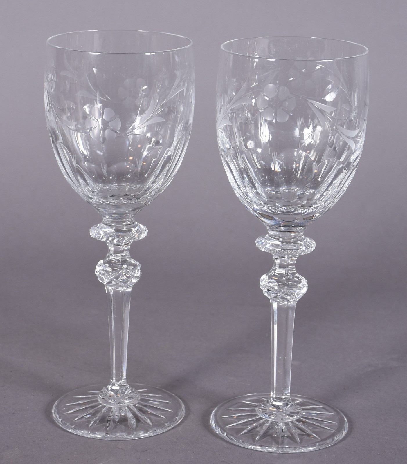 Seis taças para vinho de cristal lapidado e flores lavrados. - foto 3 de 3