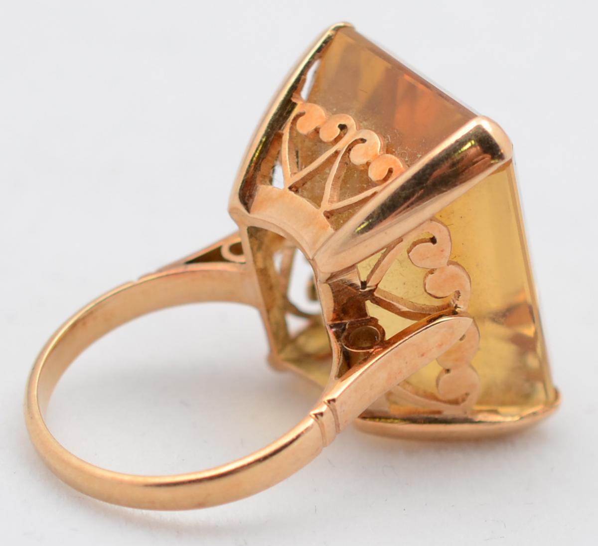 Anel de ouro amarelo 18 k com citrino, lapidação octogonal, armação... - foto 2 de 2