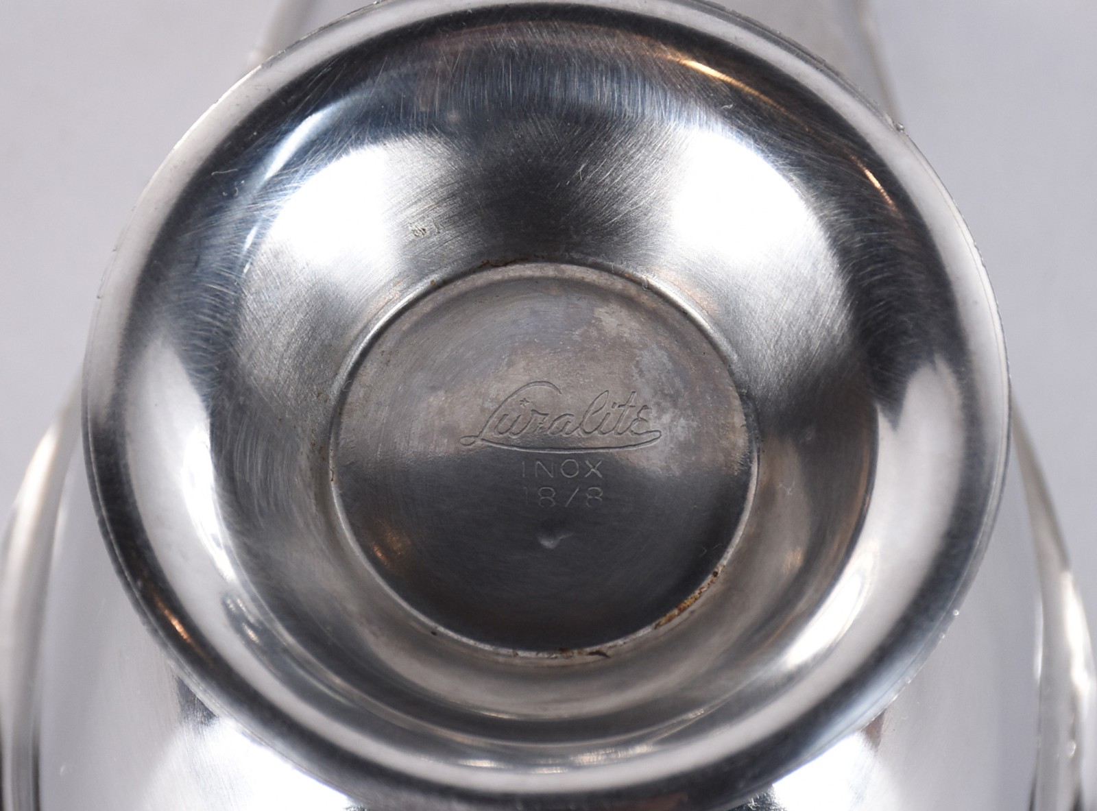 Baixela de jantar de inox composto de: sopeira, 2 travessas ovais... - foto 4 de 5