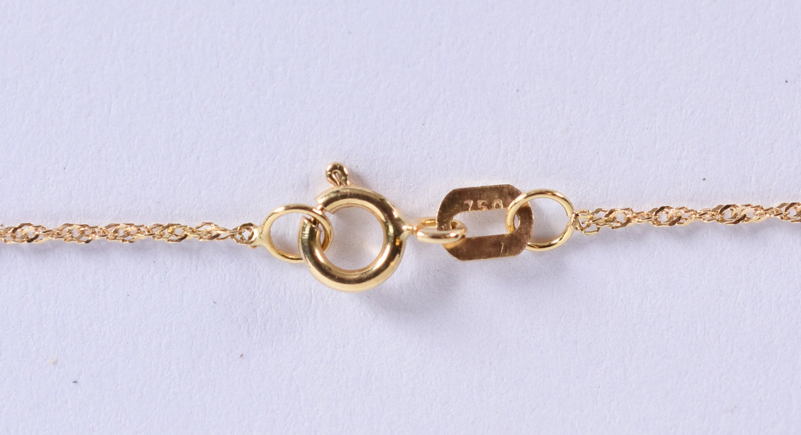 Cordão e pingente em ouro 18k, contraste 750 modelo torcido com... - foto 4 de 5