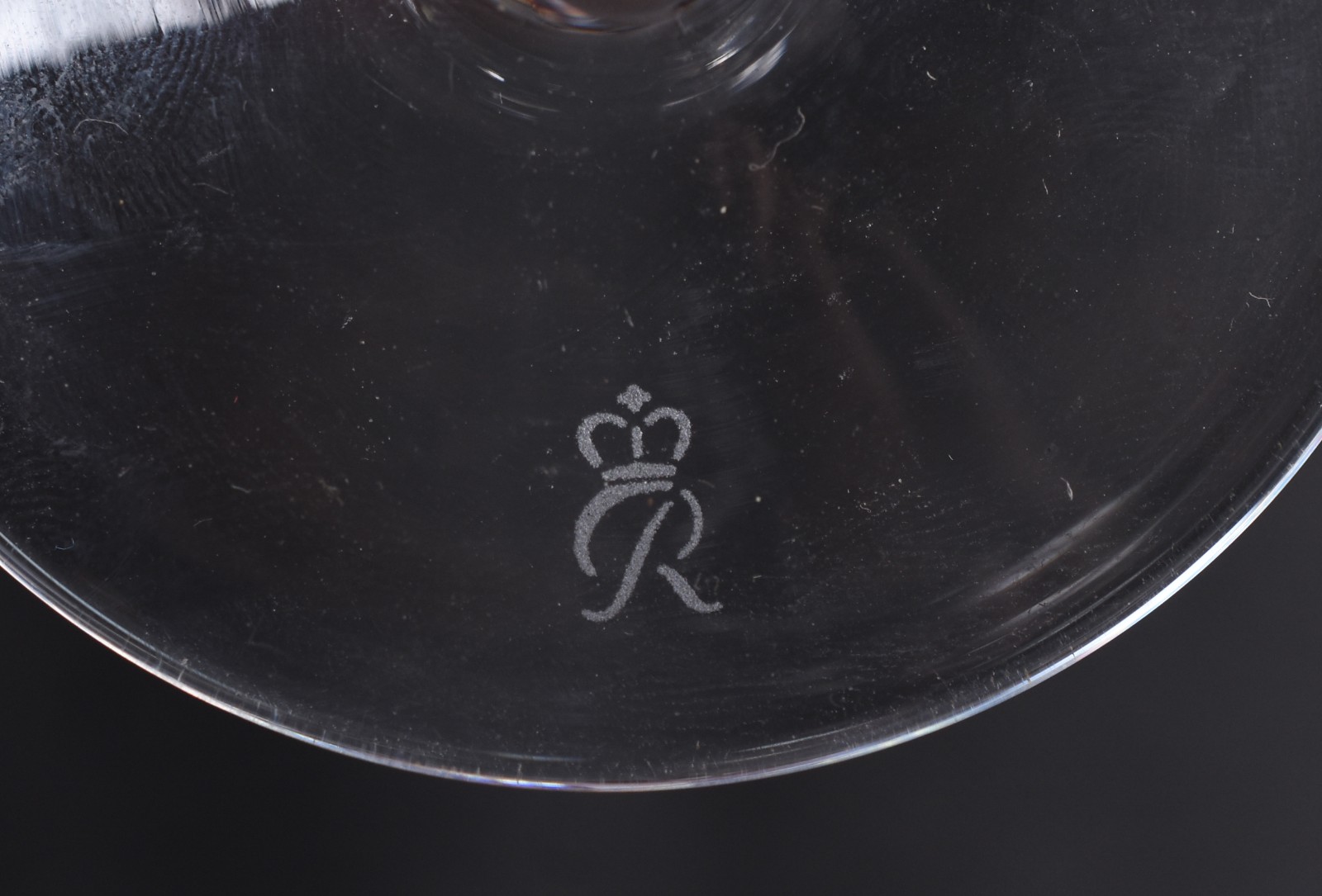 Serviço de cristal Rosenthal lapidado composto de: 10 taças para... - foto 5 de 5