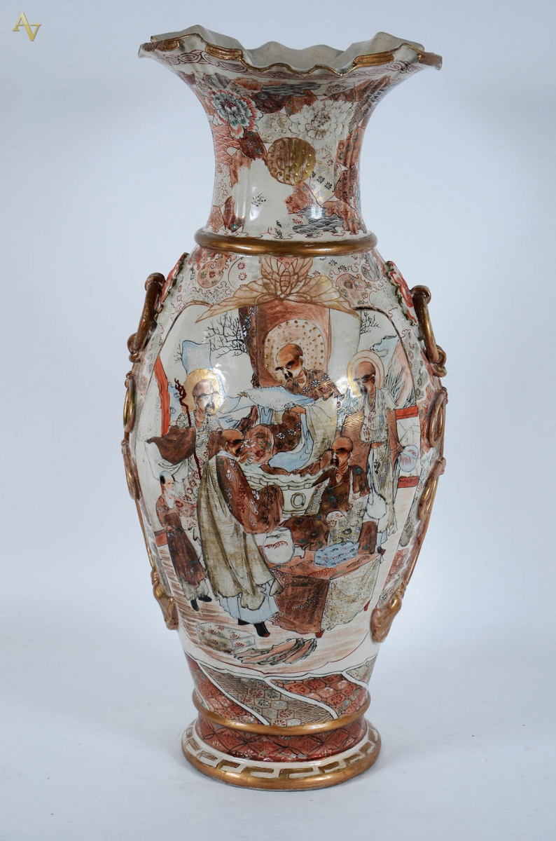 Vaso em porcelana japonesa SATZUMA, Alt. 72 cm (restauro na borda) - foto 1 de 2