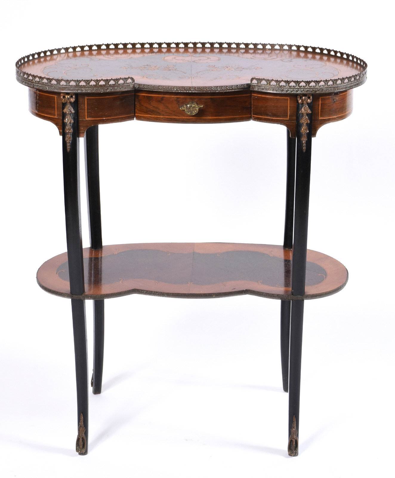 Mesa de madeira com trabalho em marqueterie, tampo recortado com uma... - foto 2 de 7