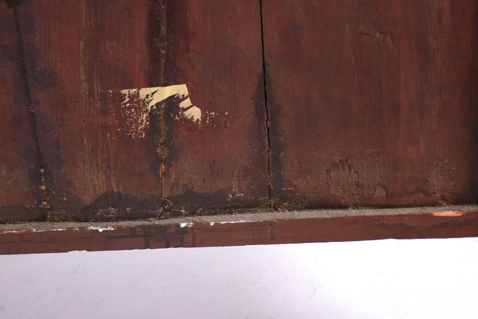 Móvel chinês de madeira nobre com 2 portas, ferragens aparentes... - foto 9 de 10