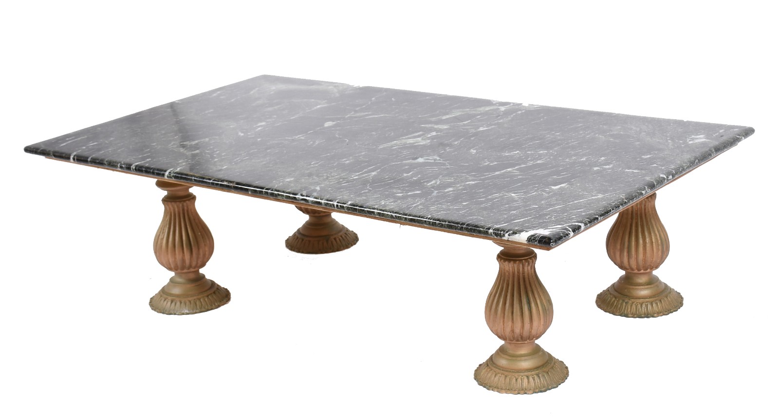 Mesa de centro com tampo de mármore rajado e apoio em quatro... - foto 1 de 5