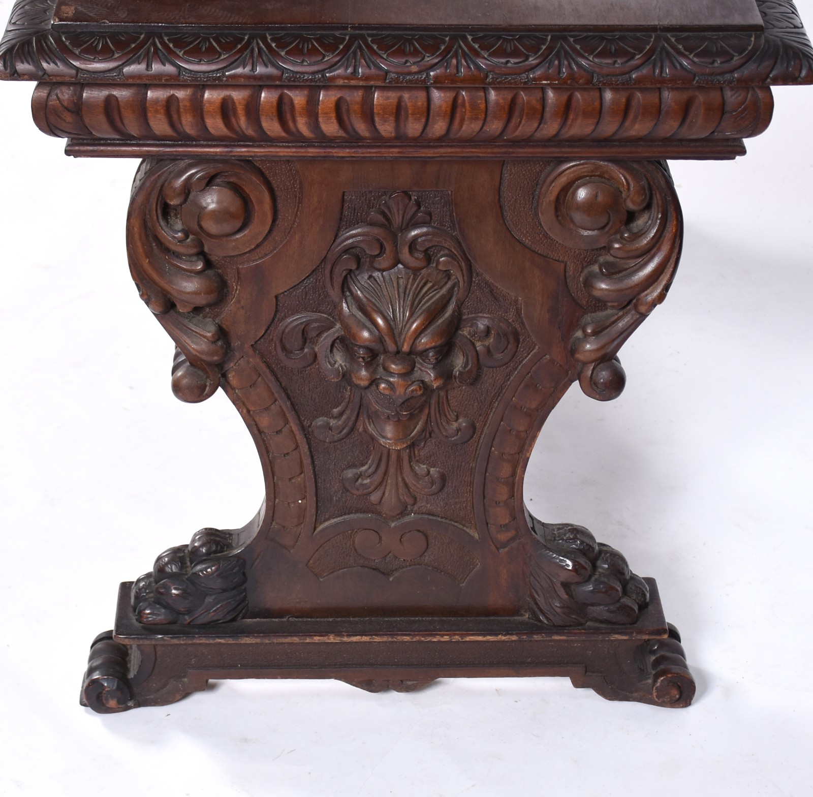 Mesa de encostar de madeira nobre, tampo retangular com laterais... - foto 5 de 5