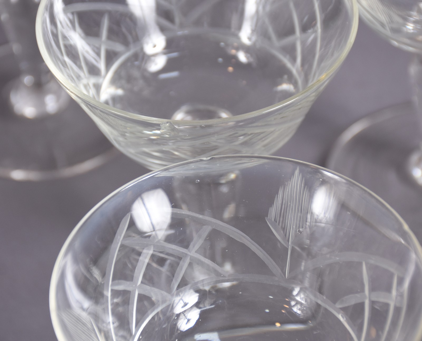 Serviço em demi cristal composto de: 10 taças para champagne, 5 para... - foto 8 de 8