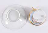 Diversas peças de porcelana, sendo: 4 xícaras d... - Diversas peças de porcelana, sendo: 4 xícaras de chá com pires, 3 de café com pires e pratinhos de faiança inglesa Tuscan; e, 5 xícaras com pire...