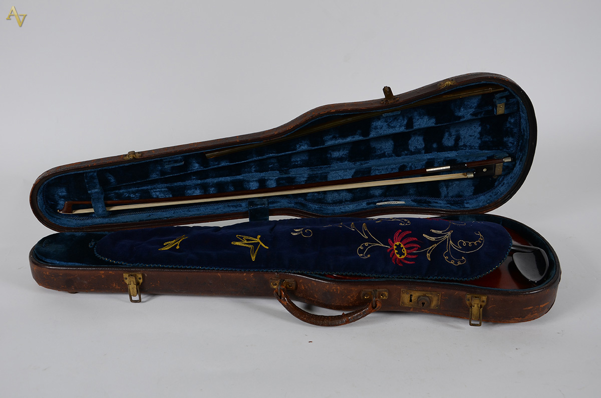 Violino marca "ORIGINAL JAEGER ETUI" - no estojo (madeira com... - foto 2 de 3