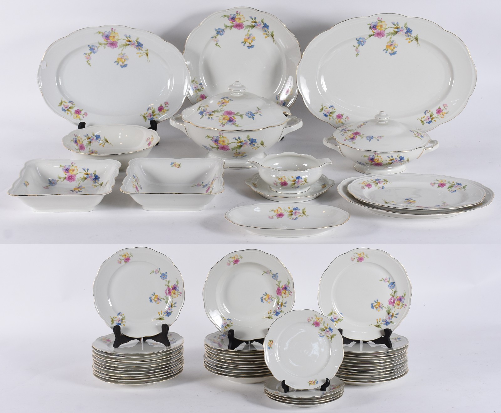 Aparelho de jantar de porcelana polonesa KPM, decorada com pequenas... - foto 1 de 5