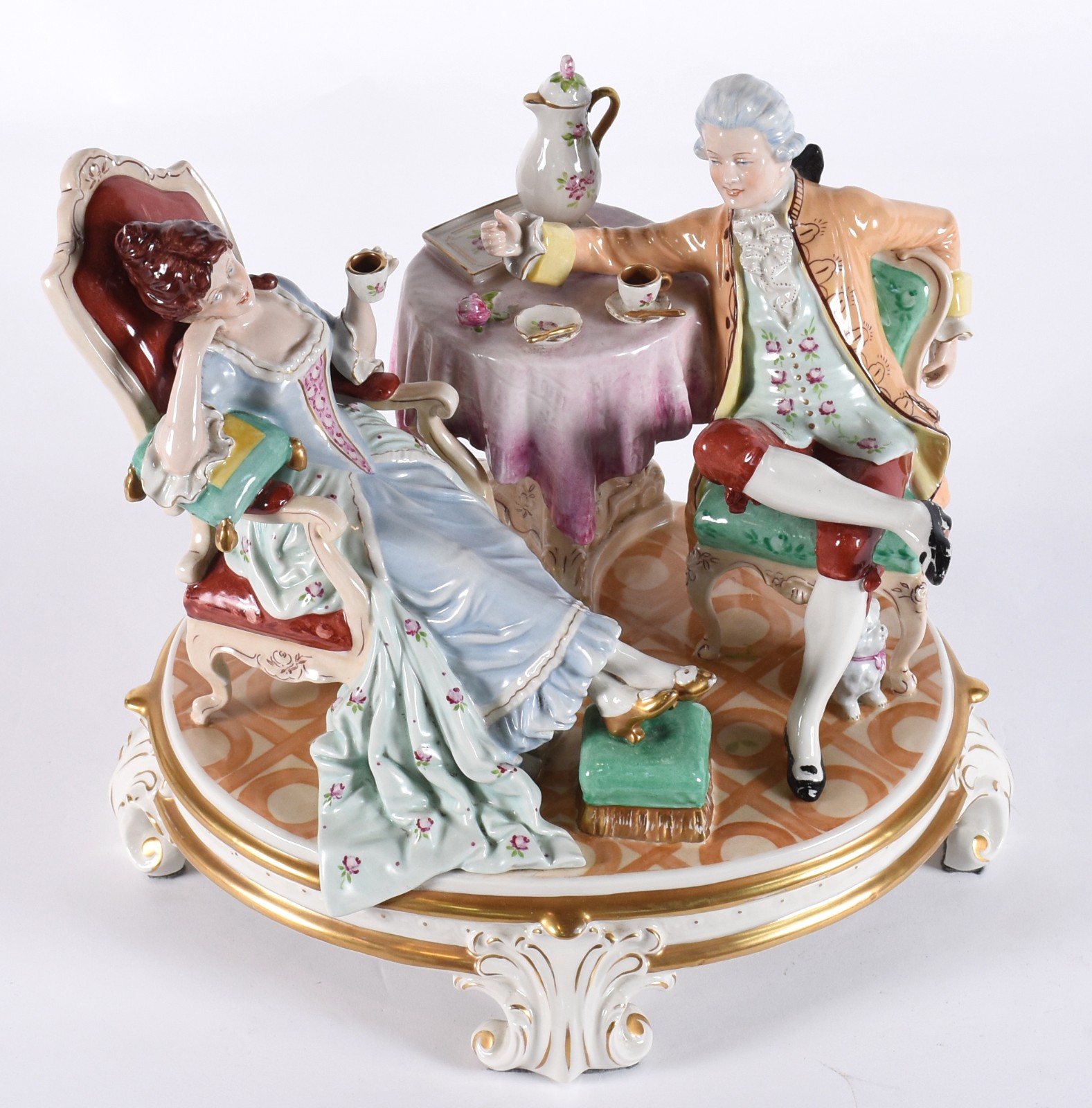 Grupo escultórico de porcelana tcheca Royal Dux policromada com... - foto 2 de 10