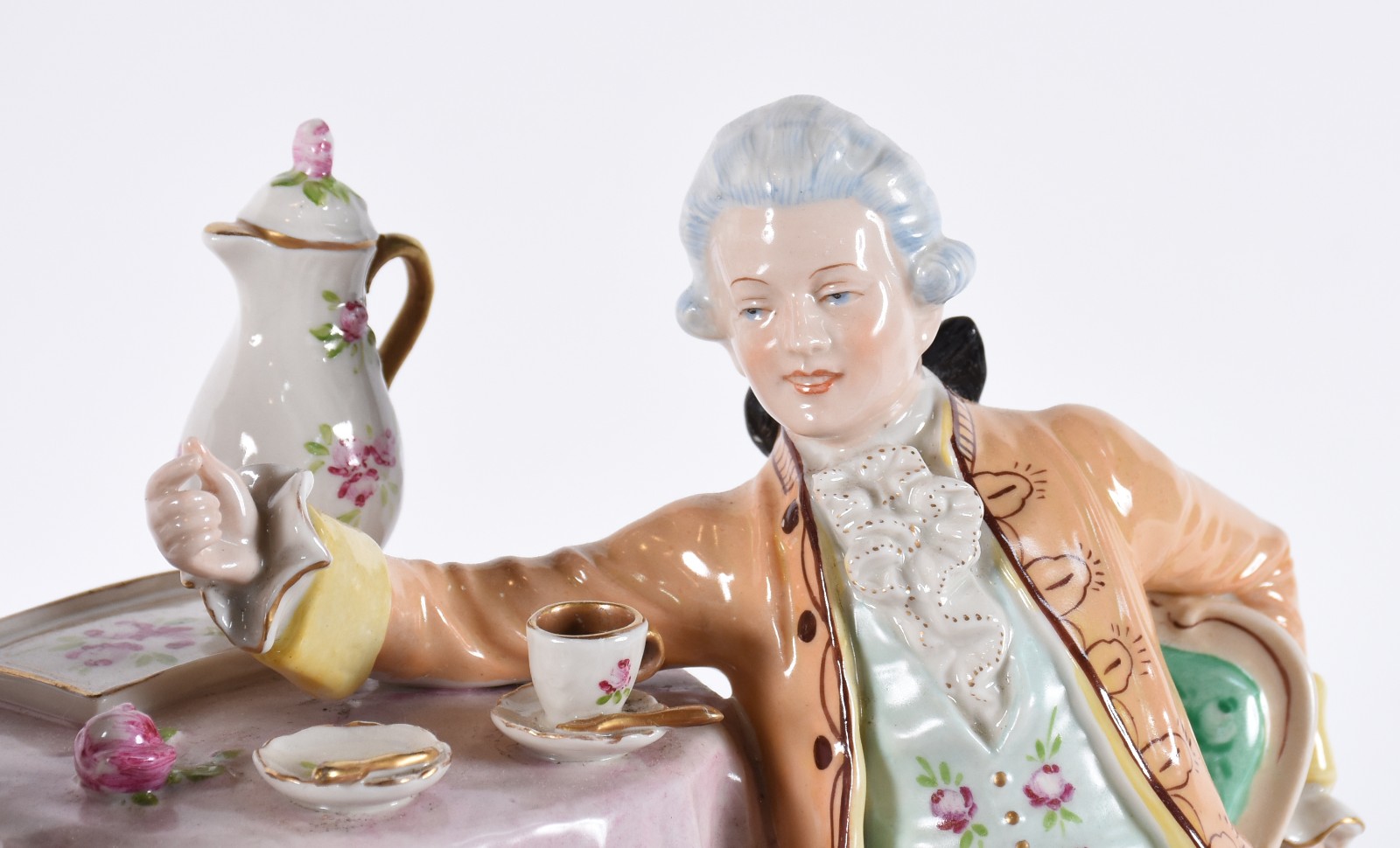 Grupo escultórico de porcelana tcheca Royal Dux policromada com... - foto 3 de 10