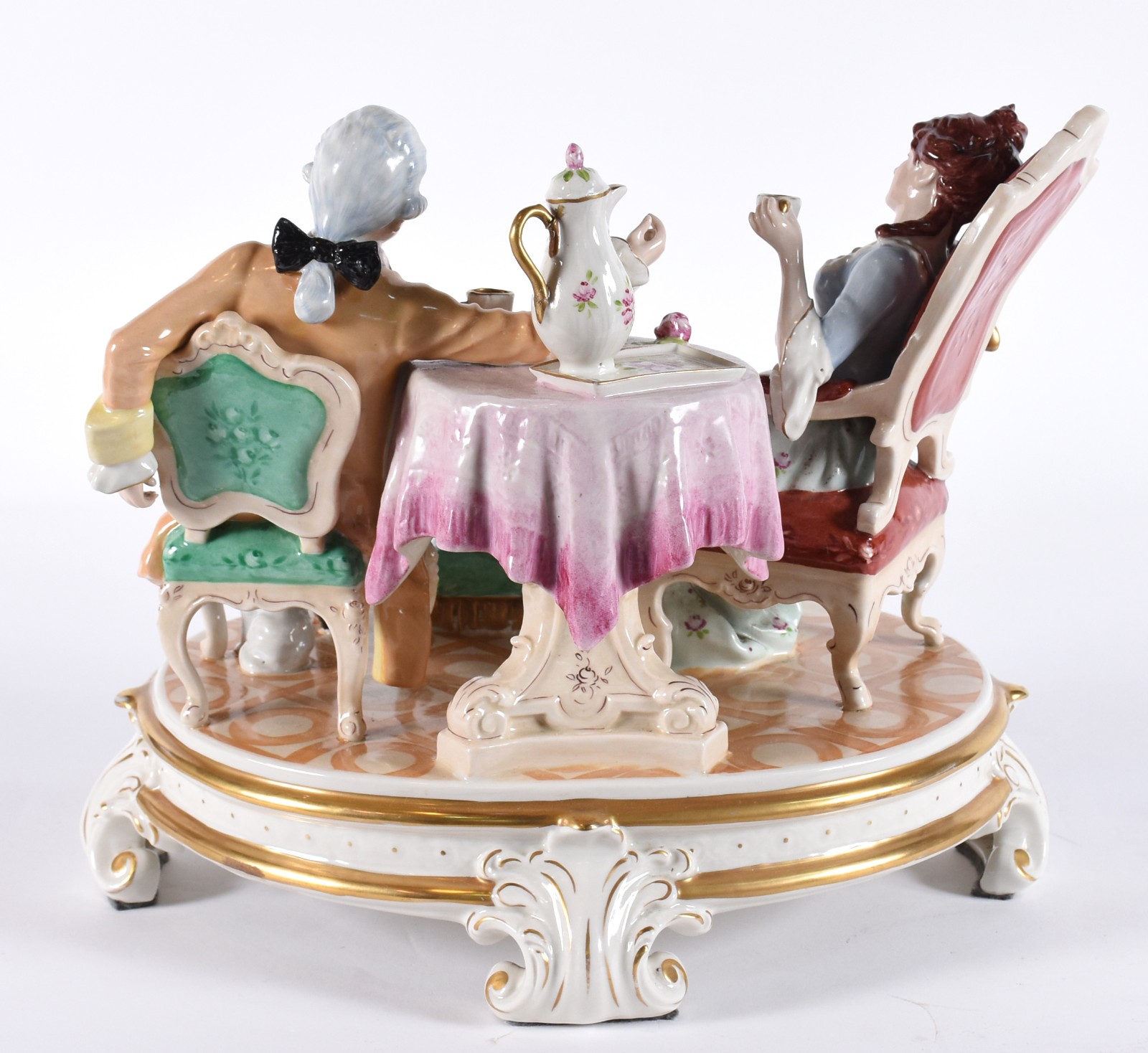 Grupo escultórico de porcelana tcheca Royal Dux policromada com... - foto 6 de 10