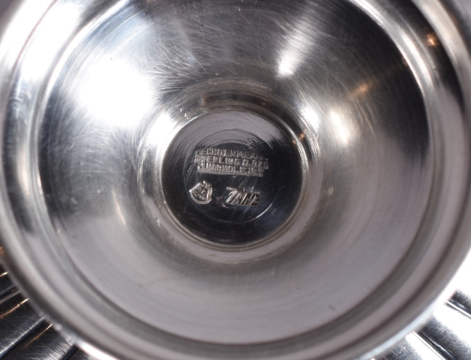 Mini fruteira feitio gomado de prata Sterling 925 mls, alça solta... - foto 5 de 5