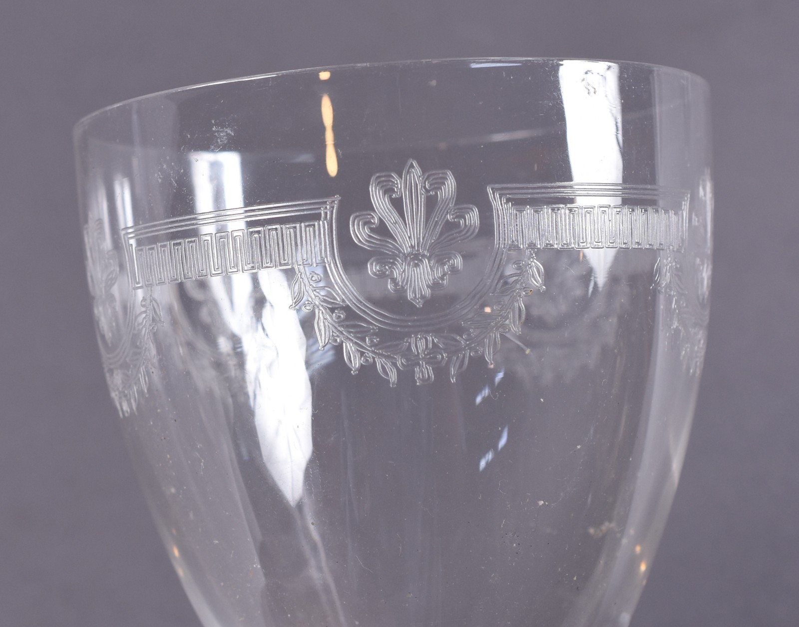 Serviço de cristal Saint Louis lavrado, modelo "MANON", composto de... - foto 4 de 4