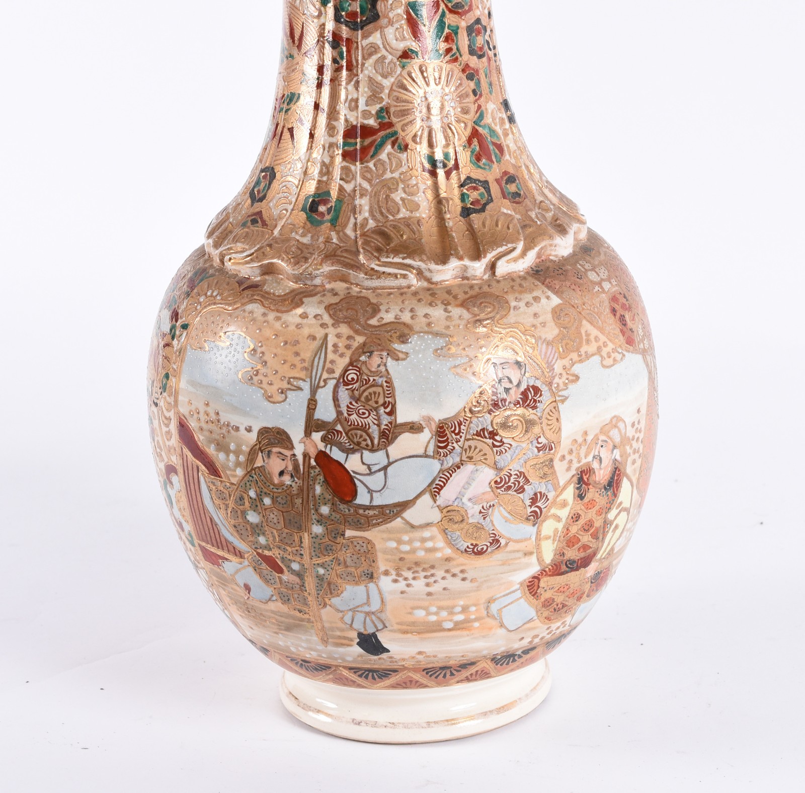 Vaso de porcelana japonesa Satzuma Imperial, ricamente decorado com... - foto 3 de 4