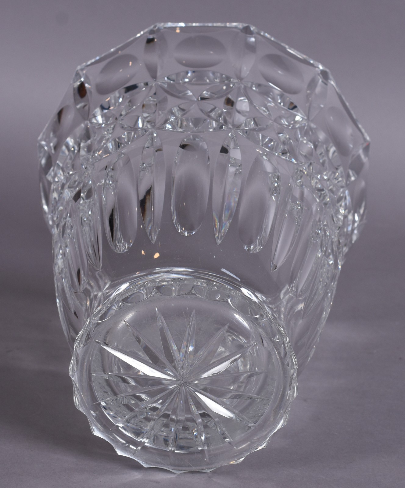 Vaso de cristal tcheco lapidado. - foto 4 de 4
