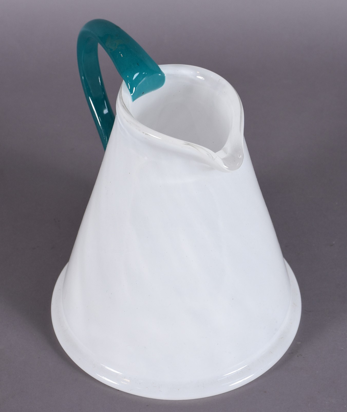 Vaso de vidro soprado, Design anos 90, assinado no fundo. - foto 3 de 5