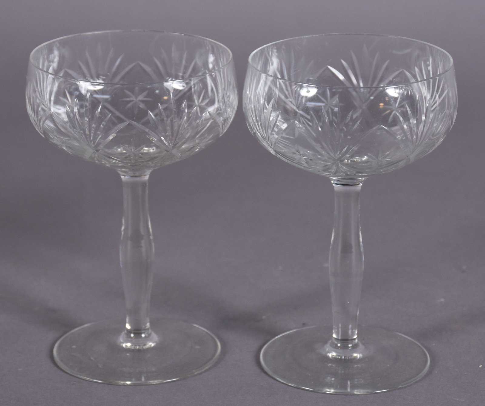 Sete taças de cristal lapidado para champagne. - foto 3 de 3