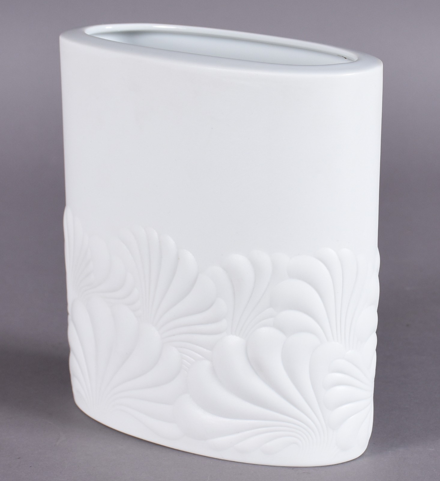 Vaso de porcelana branca Rosenthal com gomos em relevo. - foto 1 de 4