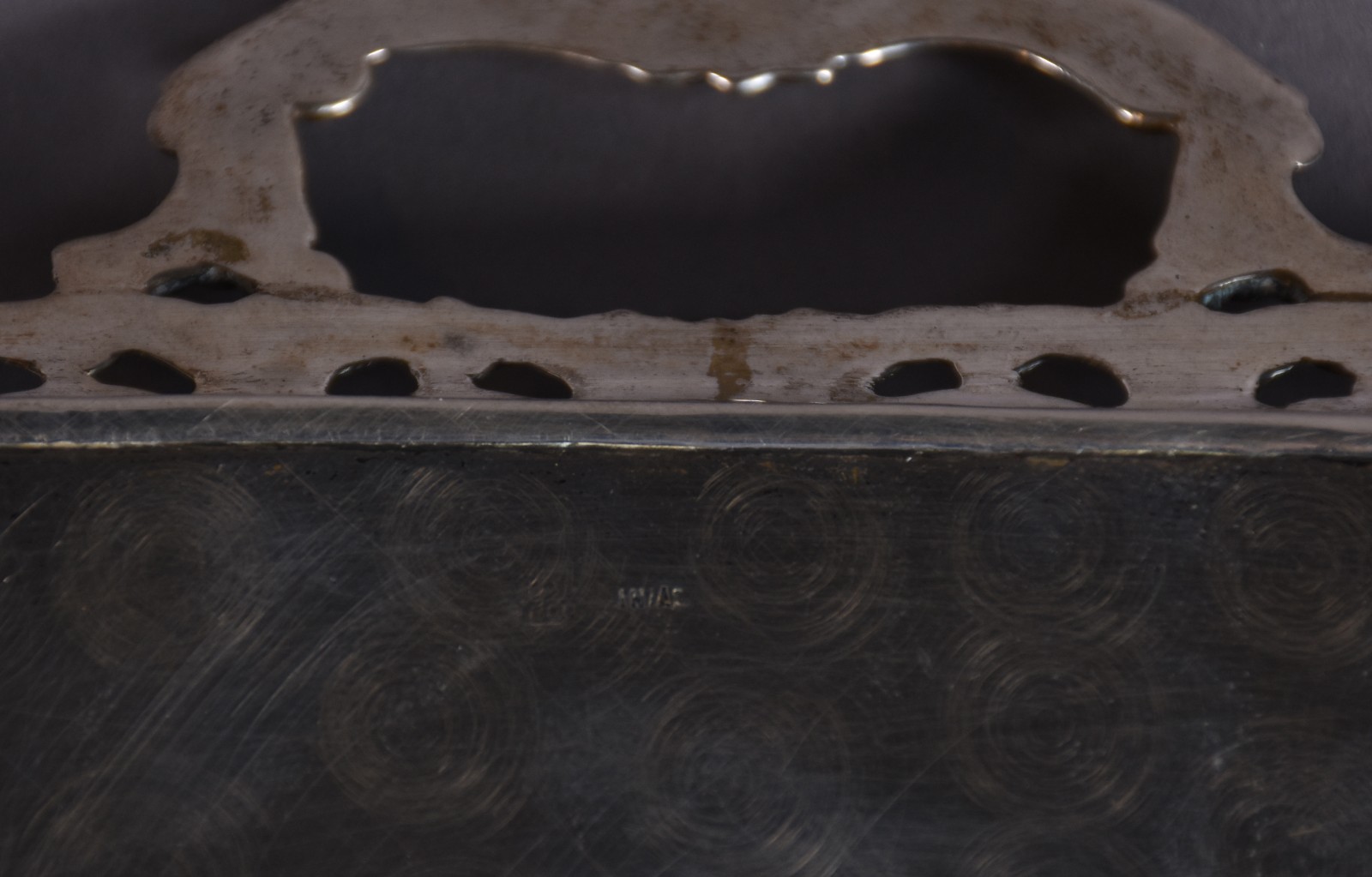 Duas pequenas bandejas de prata de lei, galerias vazadas, fundos... - foto 5 de 7
