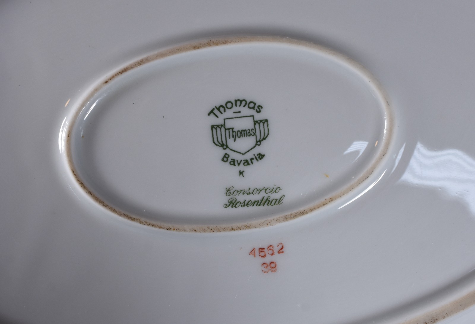 Serviço de jantar de porcelana alemã Rosenthal, decorado com... - foto 5 de 6