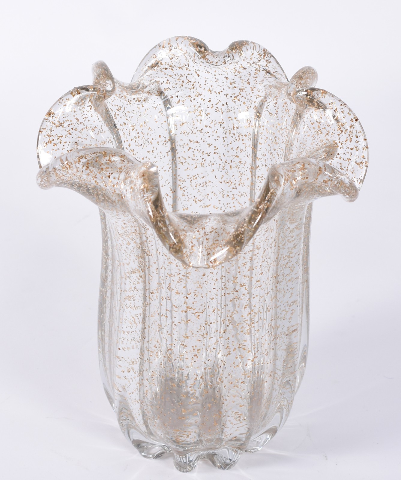 Vaso de vidro decorativo com pó dourado e borda feitio babado. - foto 2 de 3