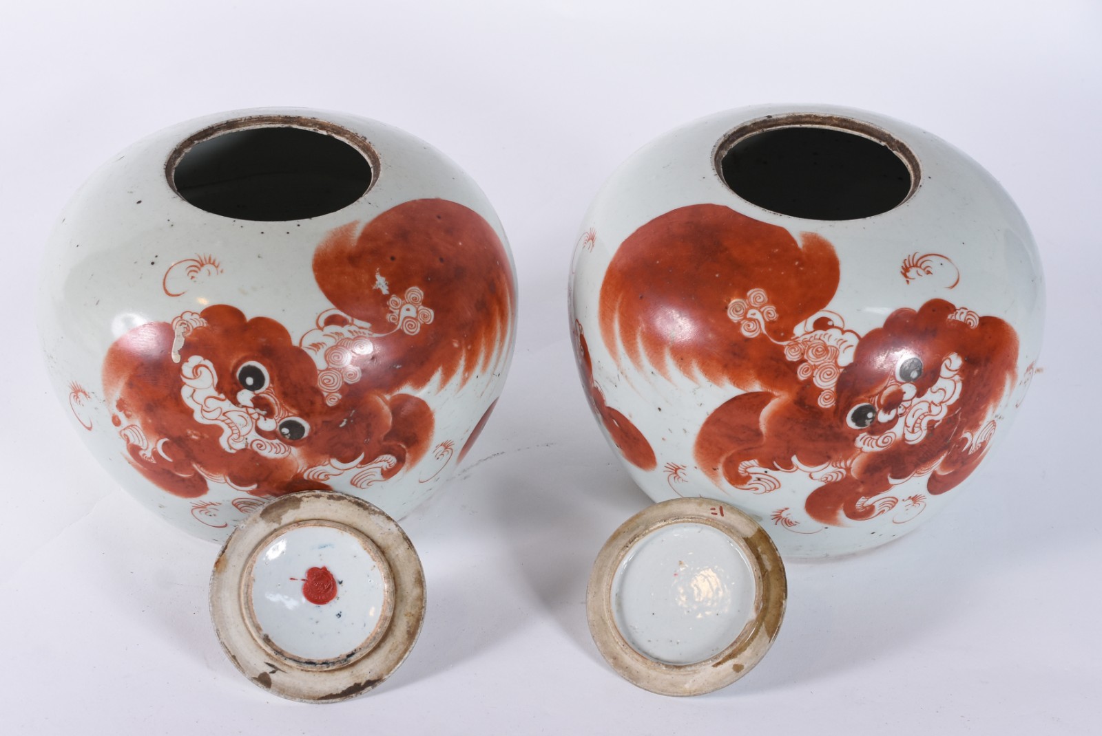 Par de potiches de porcelana chinesa, decorados com figuras de cães... - foto 4 de 9