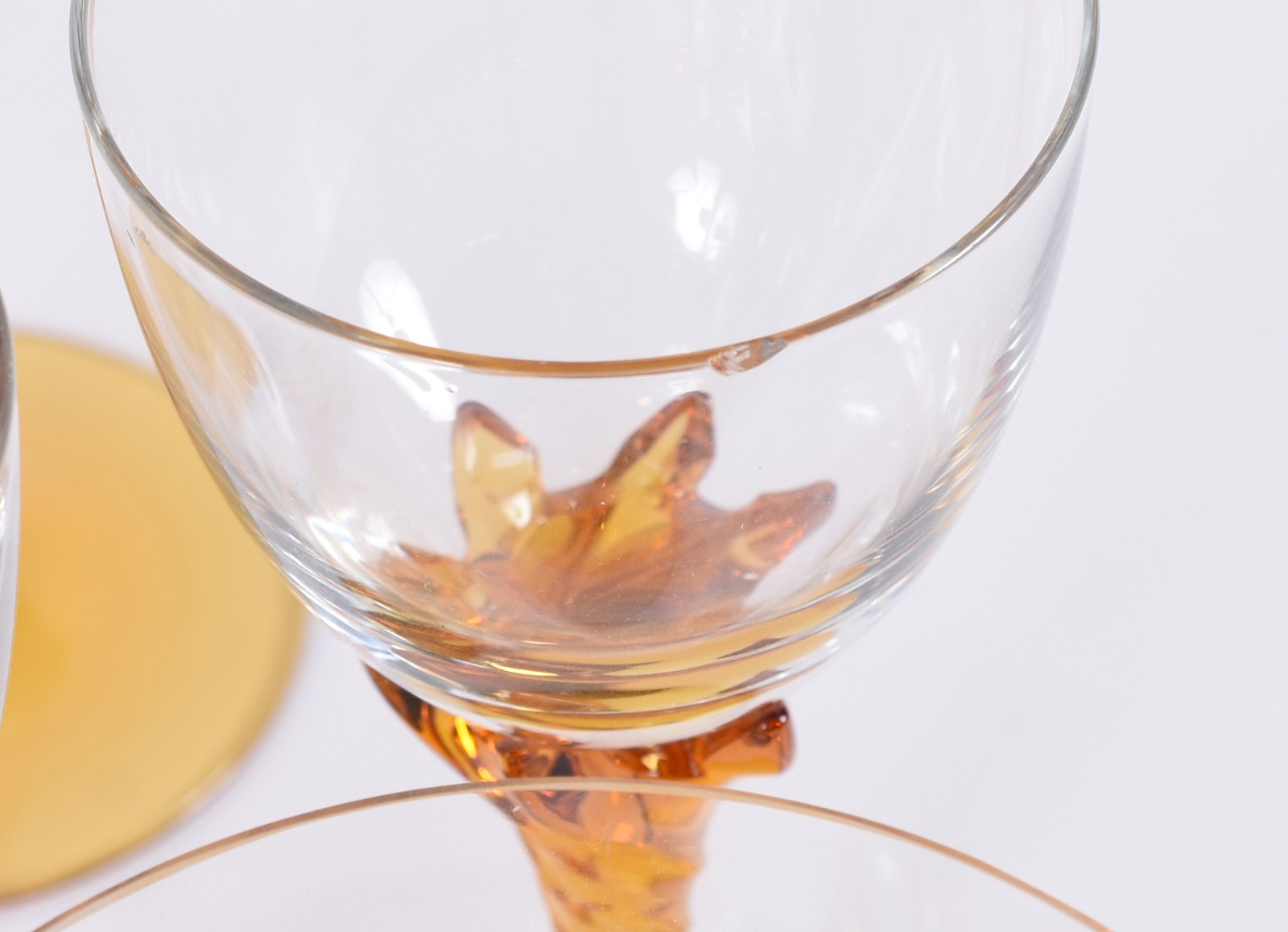 Serviço de taças de cristal tcheco composto de: 4 para champagne, 3... - foto 5 de 7