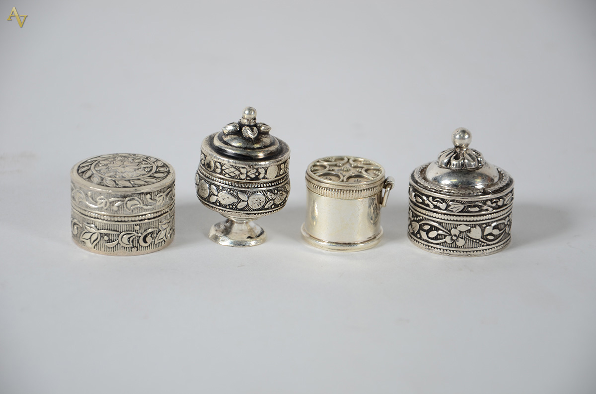 Lote com 4 caixinhas de prata oriental