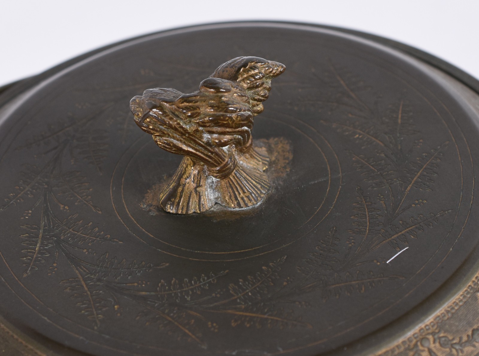 Bomboniere Wedgwood na cor azul com metal. - foto 6 de 6