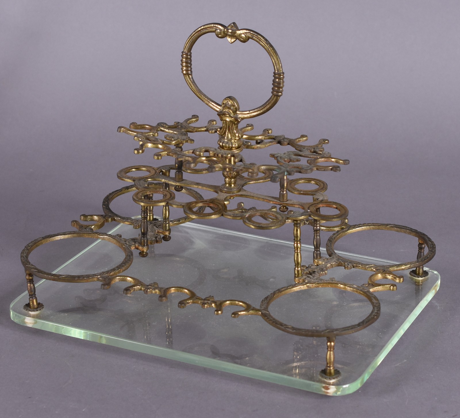 Conjunto com 4 licoreiras e 14 cálices de cristal europeu lavrados... - foto 7 de 7