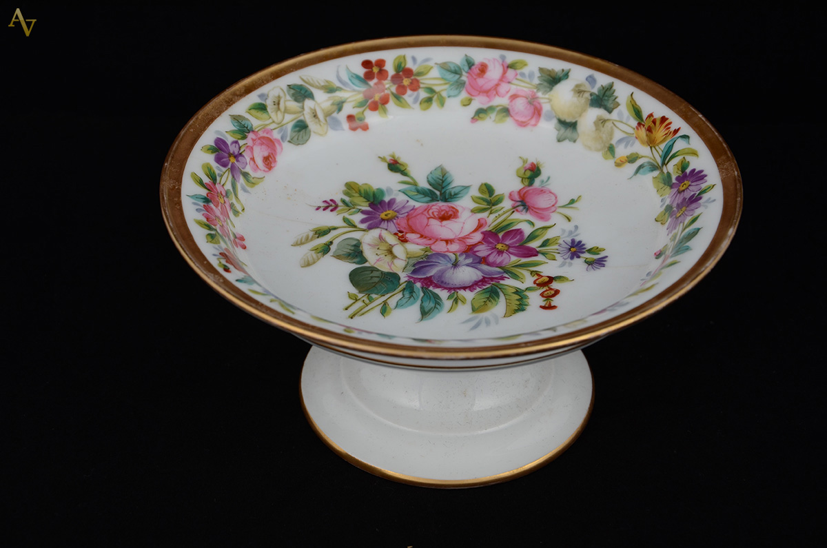 Floreira de pé alto em porcelana velho Paris, decorada c/ flores e... - foto 2 de 2