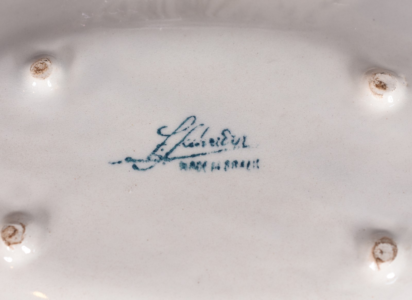 Diversas peças de porcelana, sendo: pequena bandeja de porcelana... - foto 8 de 8