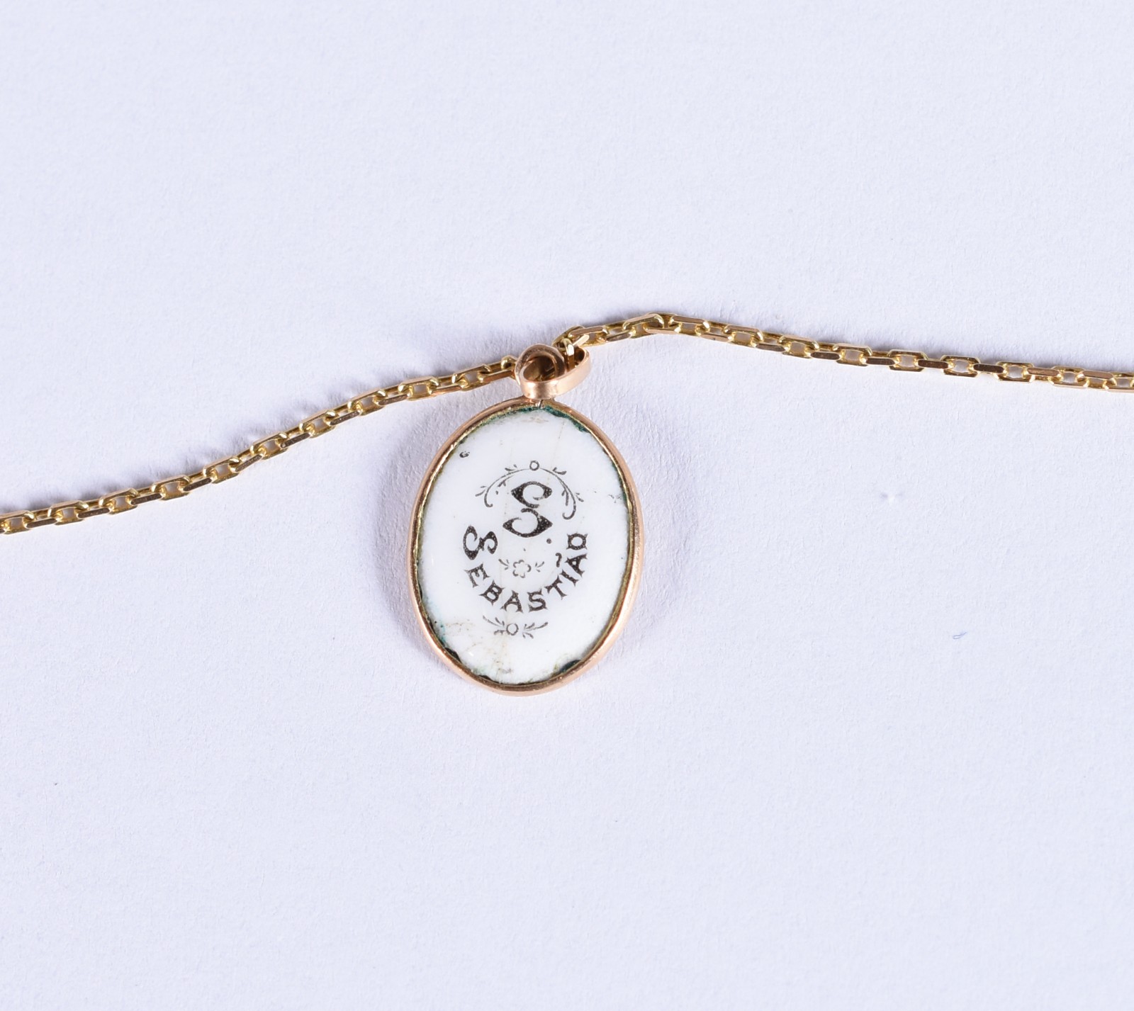 Cordão de ouro 18k e pingente com São Sebastião (Por motivos de... - foto 3 de 5