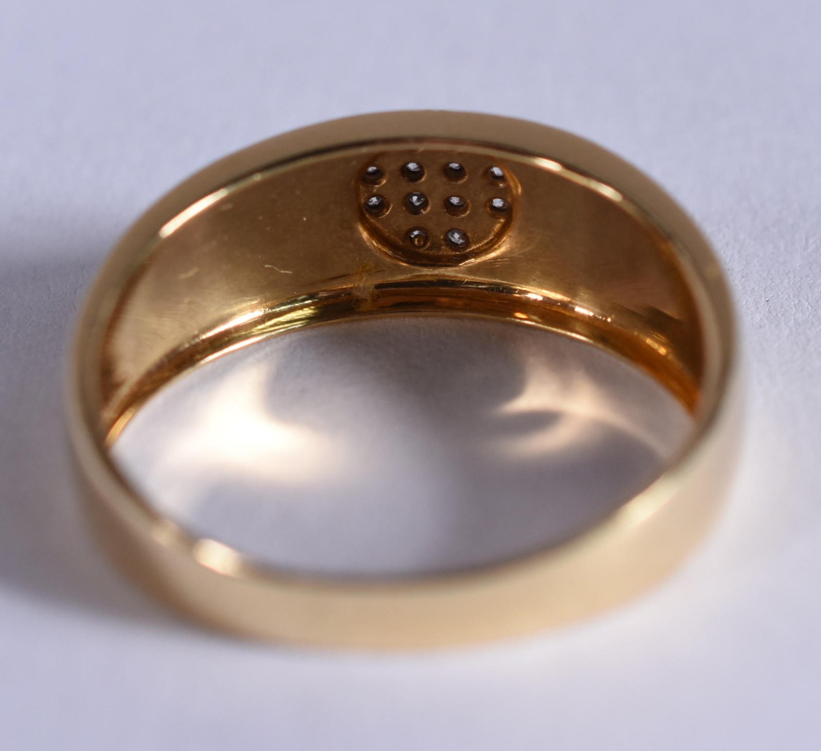 Anel de ouro 18 k, contrastado 750 com safiras brancas, aro 20 (Por... - foto 4 de 4