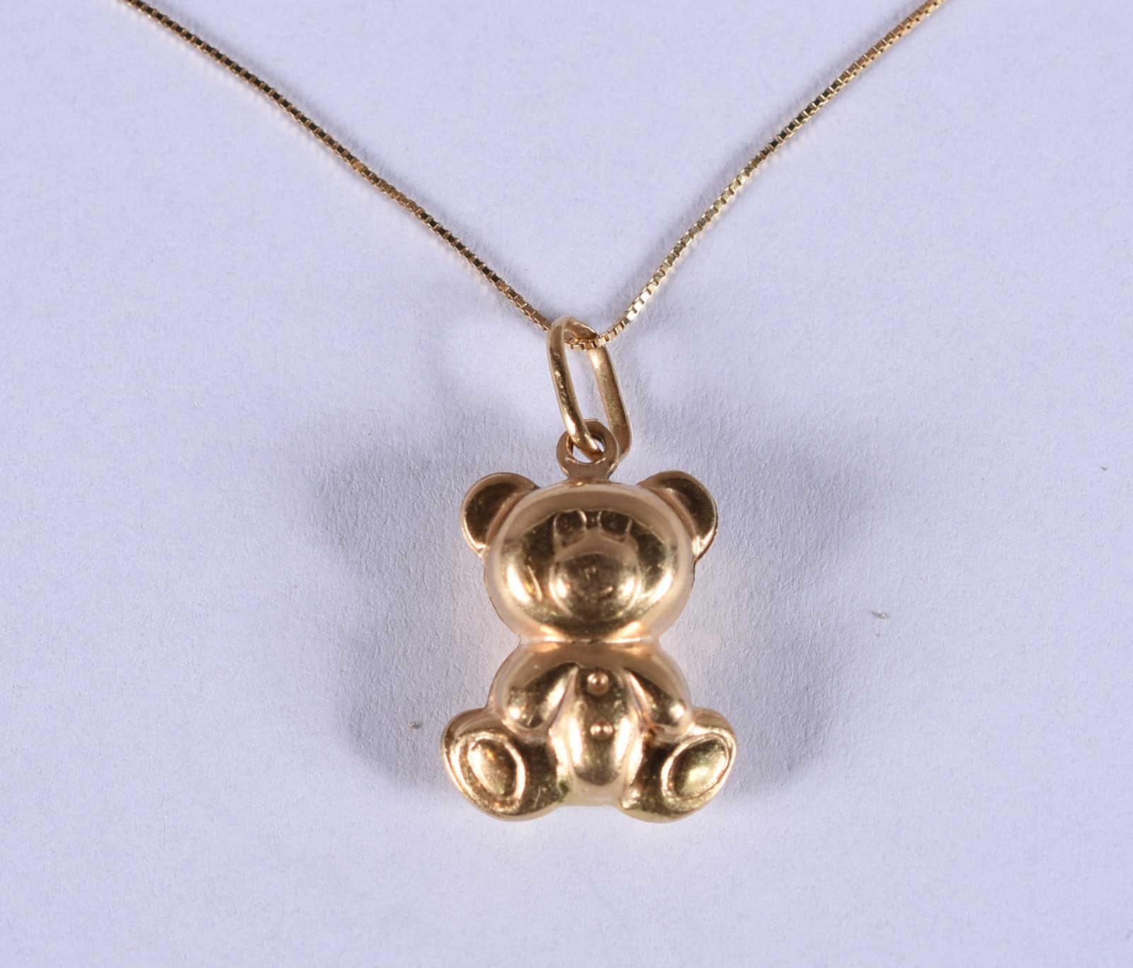 Colar de ouro 18k com pingente (Por motivos de segurança a peça não... - foto 1 de 5